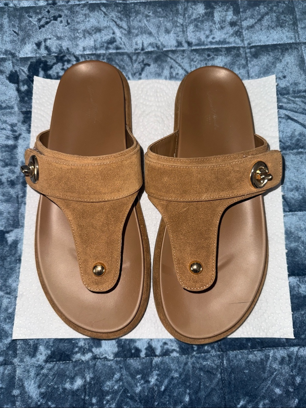 Universal Thread Brown Suede Toe-Ring Slide Sandals